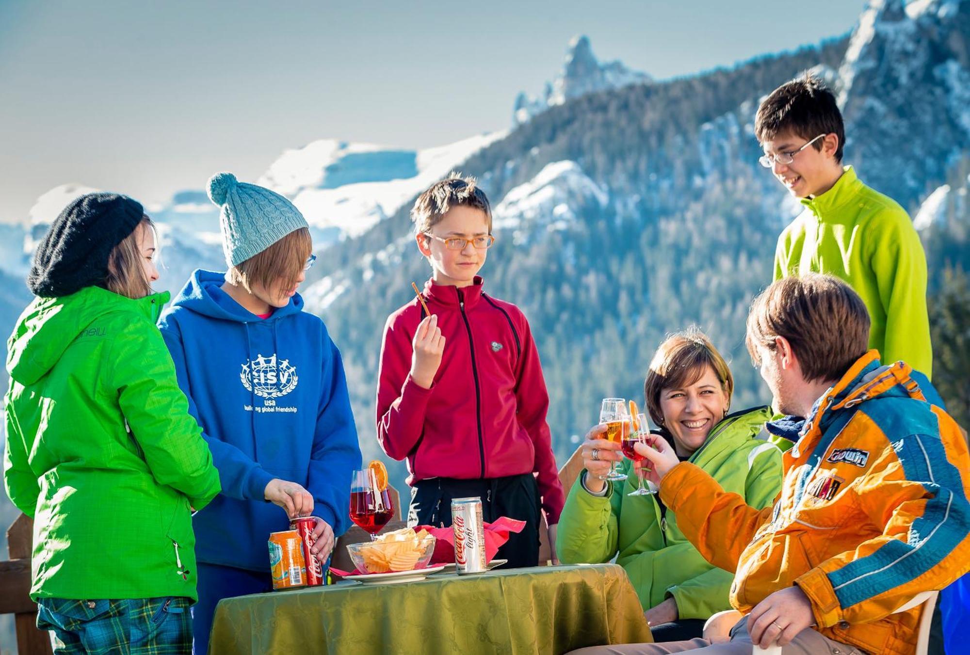 Hotel Piccolo Pocol Cortina dʼAmpezzo Exteriör bild