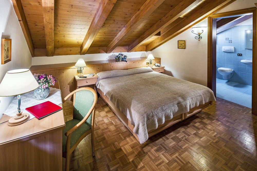 Hotel Piccolo Pocol Cortina dʼAmpezzo Exteriör bild